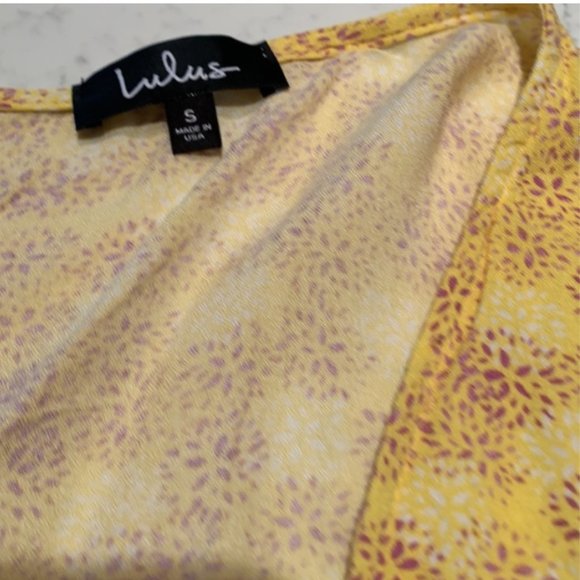 Lulus Breah Yellow Print tie-front Top - Picture 8 of 13
